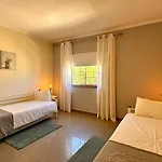 Bicos 303 by Check-in Portugal *