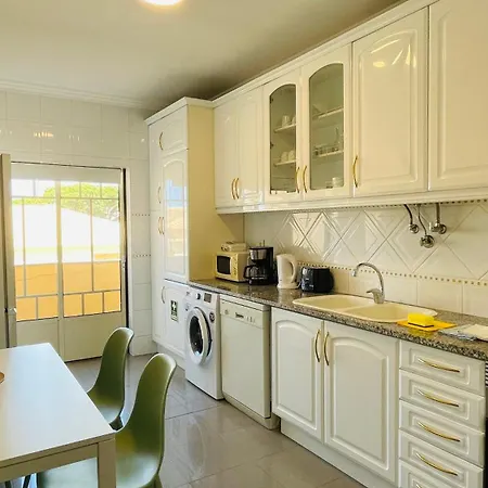 Bicos 303 - Shared Pool - 6 Guests - Αλμπουφέιρα