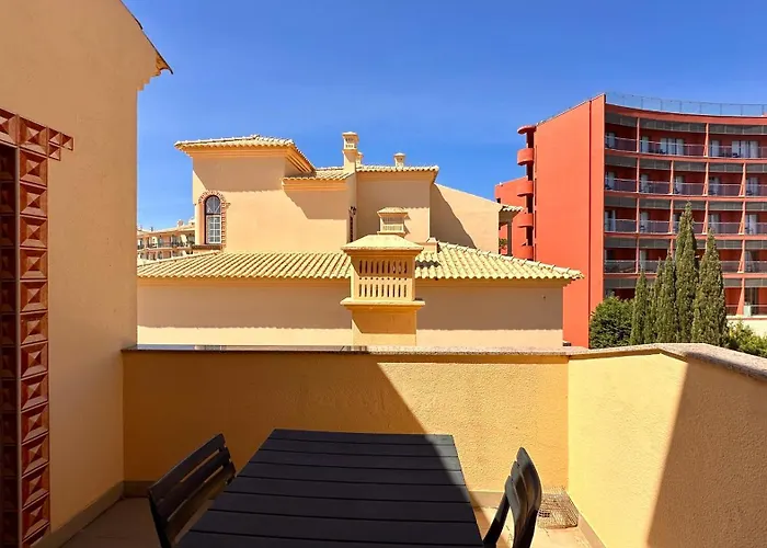 Bicos 303 - Shared Pool - 6 Guests - Albufeira * Albufeira